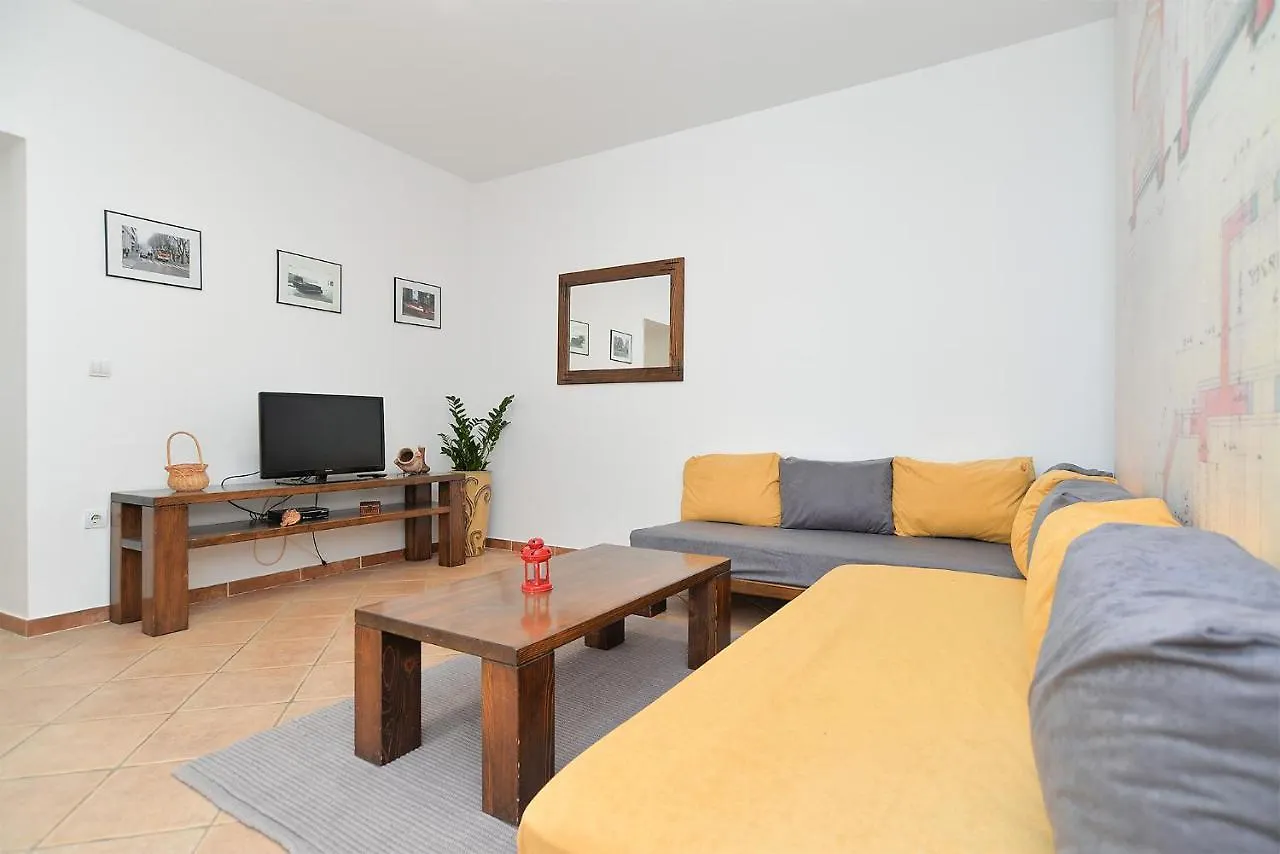 House Dragan 1231 0*, Pula Croatia