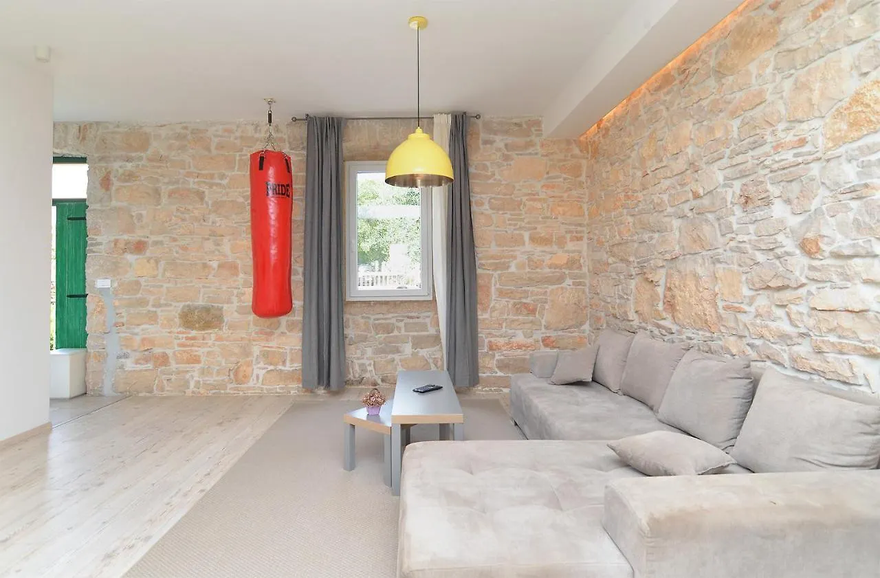House Dragan 1231 Holiday home Pula