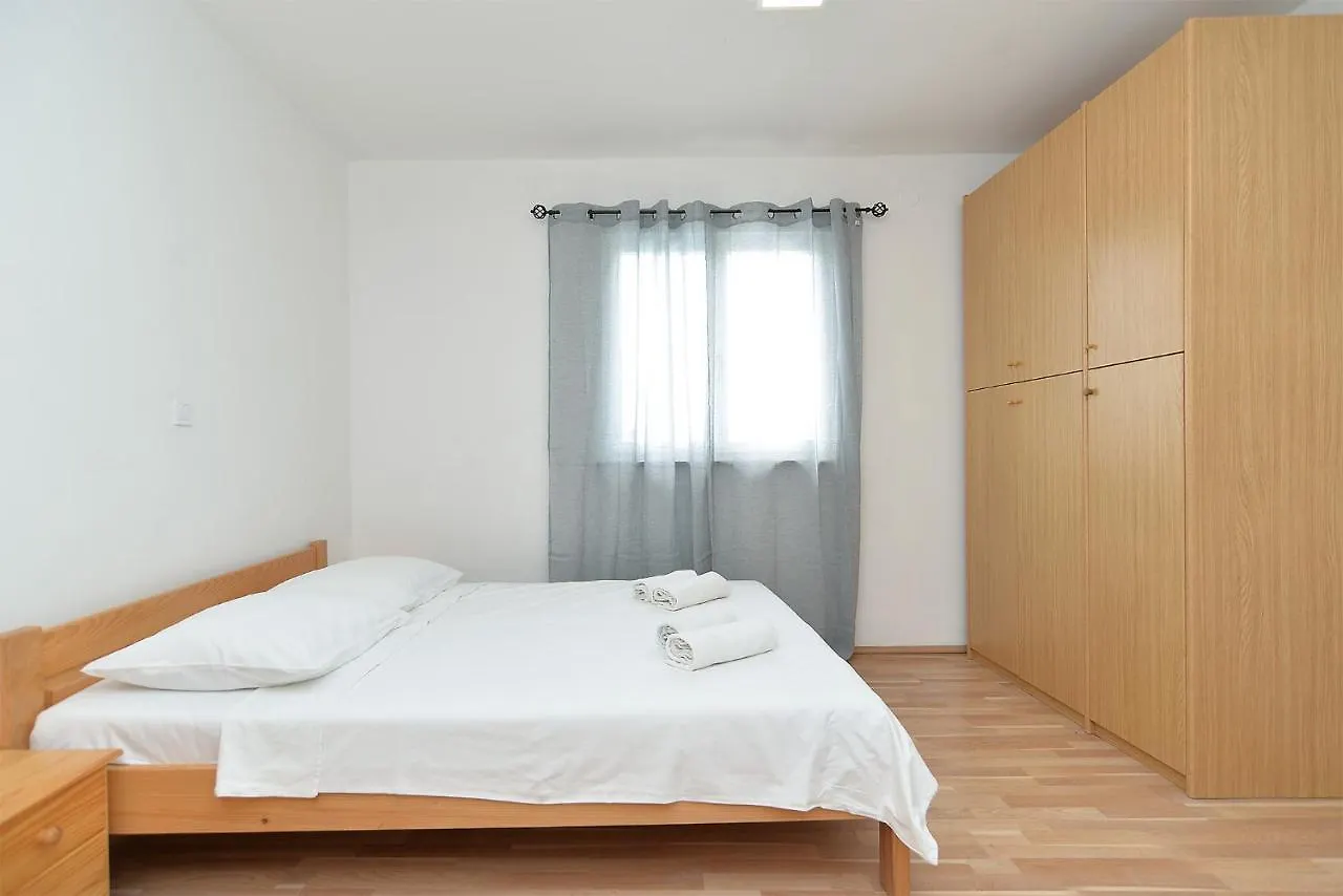 Holiday home House Dragan 1231