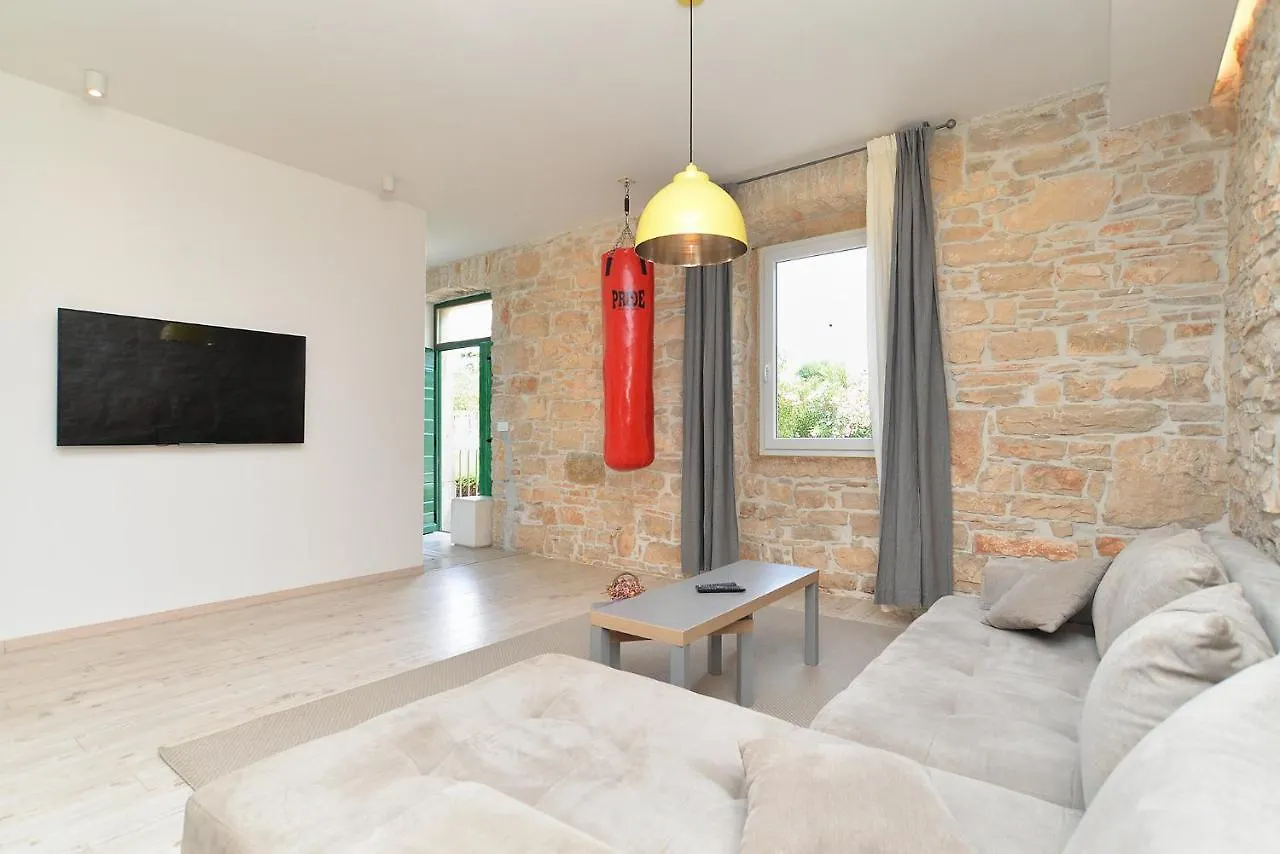 House Dragan 1231 Holiday home Pula